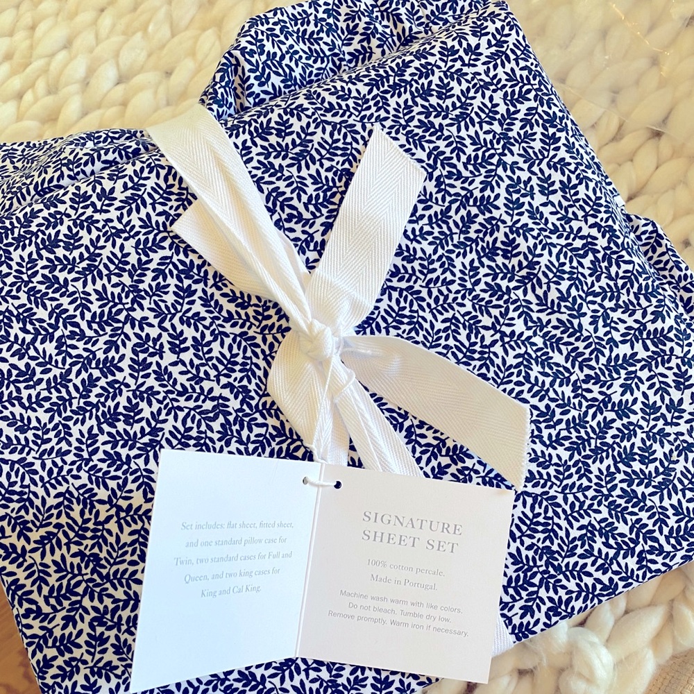 Serena & Lily - Liden Navy Queen Sheet Set